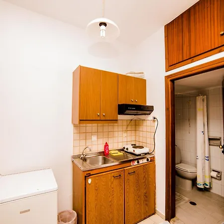 Hotel apartamentowy Erato