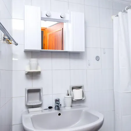 Hotel apartamentowy Erato 2*