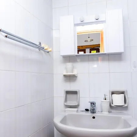 Erato Hotel apartamentowy 2*
