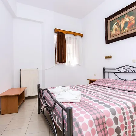 Erato Hotel apartamentowy 2*