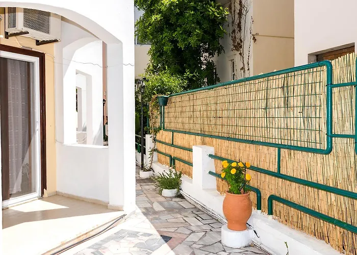 Erato Ξενοδοχείο με διαμερίσματα 2*